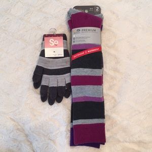 Winter socks and gloves